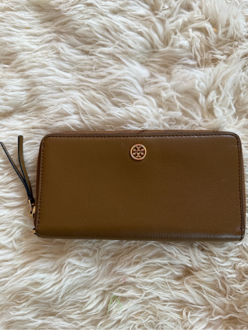 Tory Burch Olive Zip Around Continental Wallet with Gold Logo